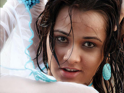 Nisha Kothari sexy pic
