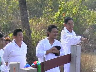 [=?windows-874?B?vti3uNLA1ODJoSAgodSoocPDwTI4MzUuanBn?=-722638]