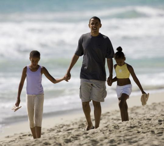 [obamadaughtersbeach.jpg]