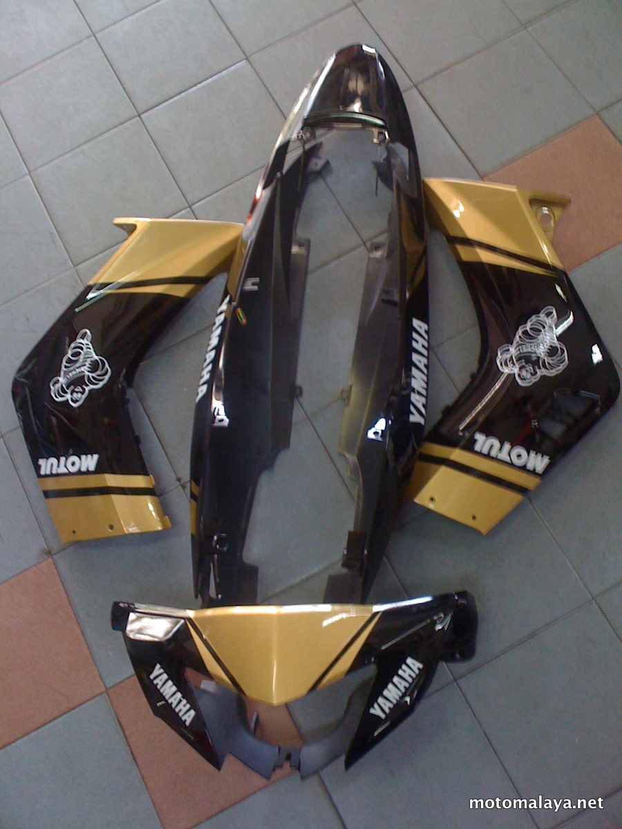 [motul-yamaha-135-coverset.JPG]