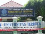 Gedung UT di UNES