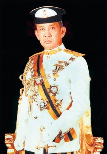 [Sultan+Johor.jpg]