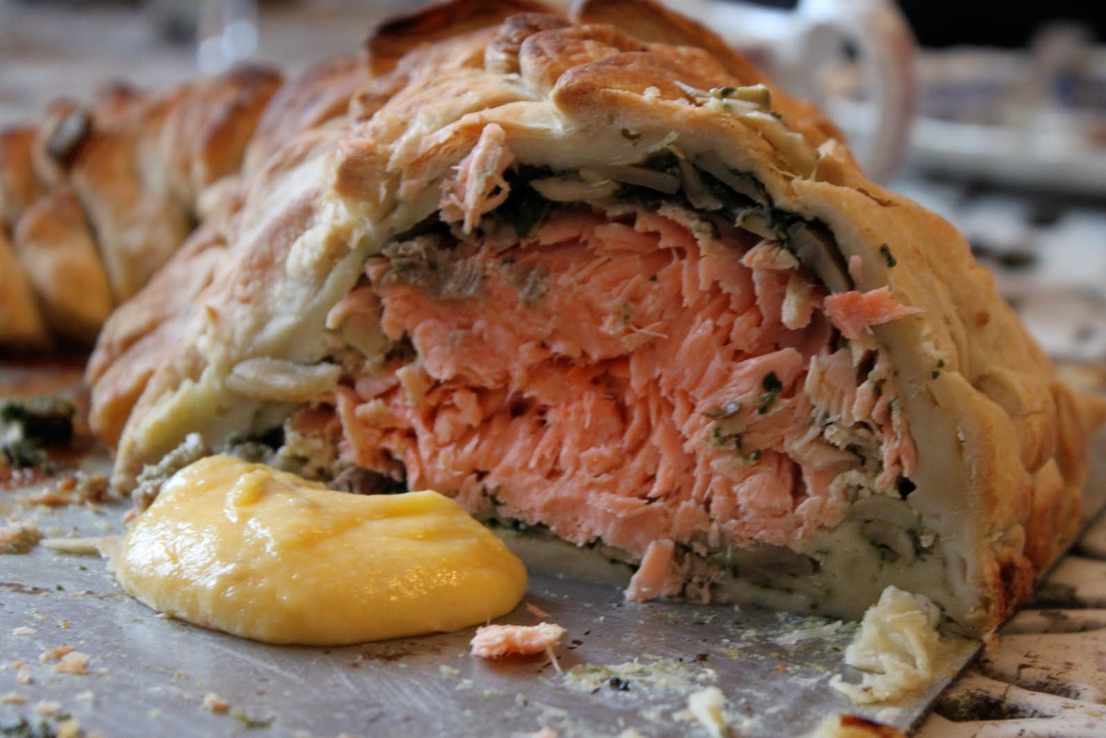 [saumon+en+croute.JPG]