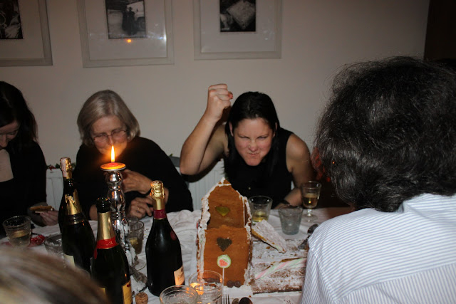 Smashing the gingerbread house, New Year's Eve supper club