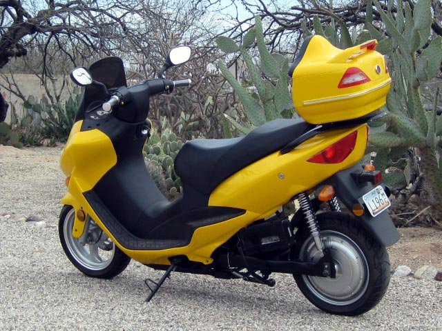 2010 ZEV7000 Scooter Electric side picture