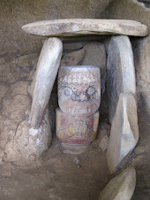 Mother and her baby, statue of 3000 years old in San Agustin