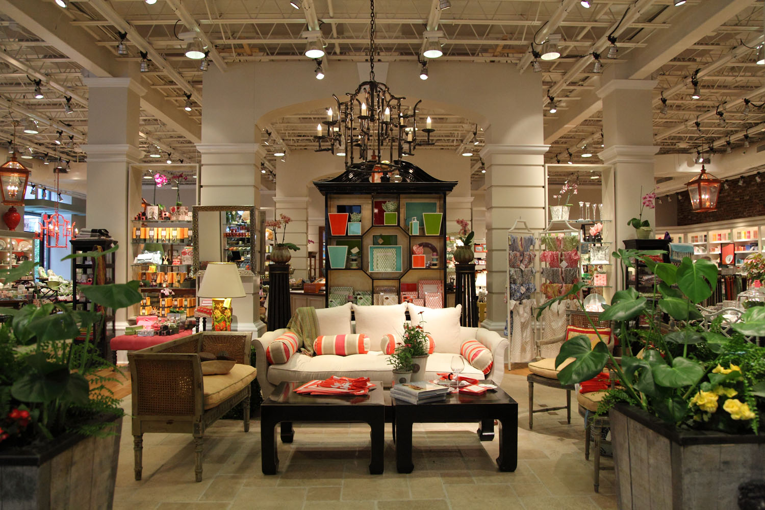 STYLEBEAT STYLISH STORE CASPARI IN CHARLOTTESVILLE, VA