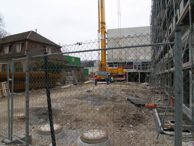 [2009-04-01-14h18m32.jpg]