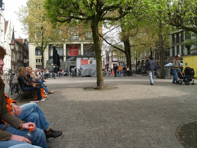 [2009-04-29-15h35m47.jpg]