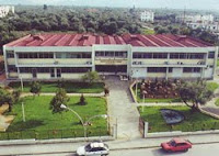 Όλα τριγύρω αλλάζουνε και (ΣΤΟ ΑΓΡΙΝΙΟ) όλα τα ίδια μένουν……