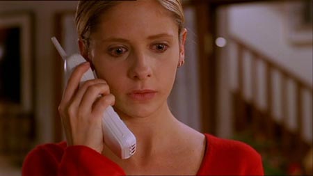 [Body083_buffy+telefoon.jpg]