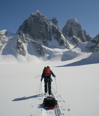 Load pulling on the Tatina Glacier, Alaska