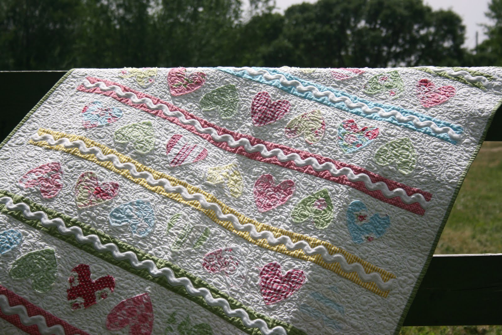 Gigi's Thimble: The Original Candy Hearts Quilt [Finished]