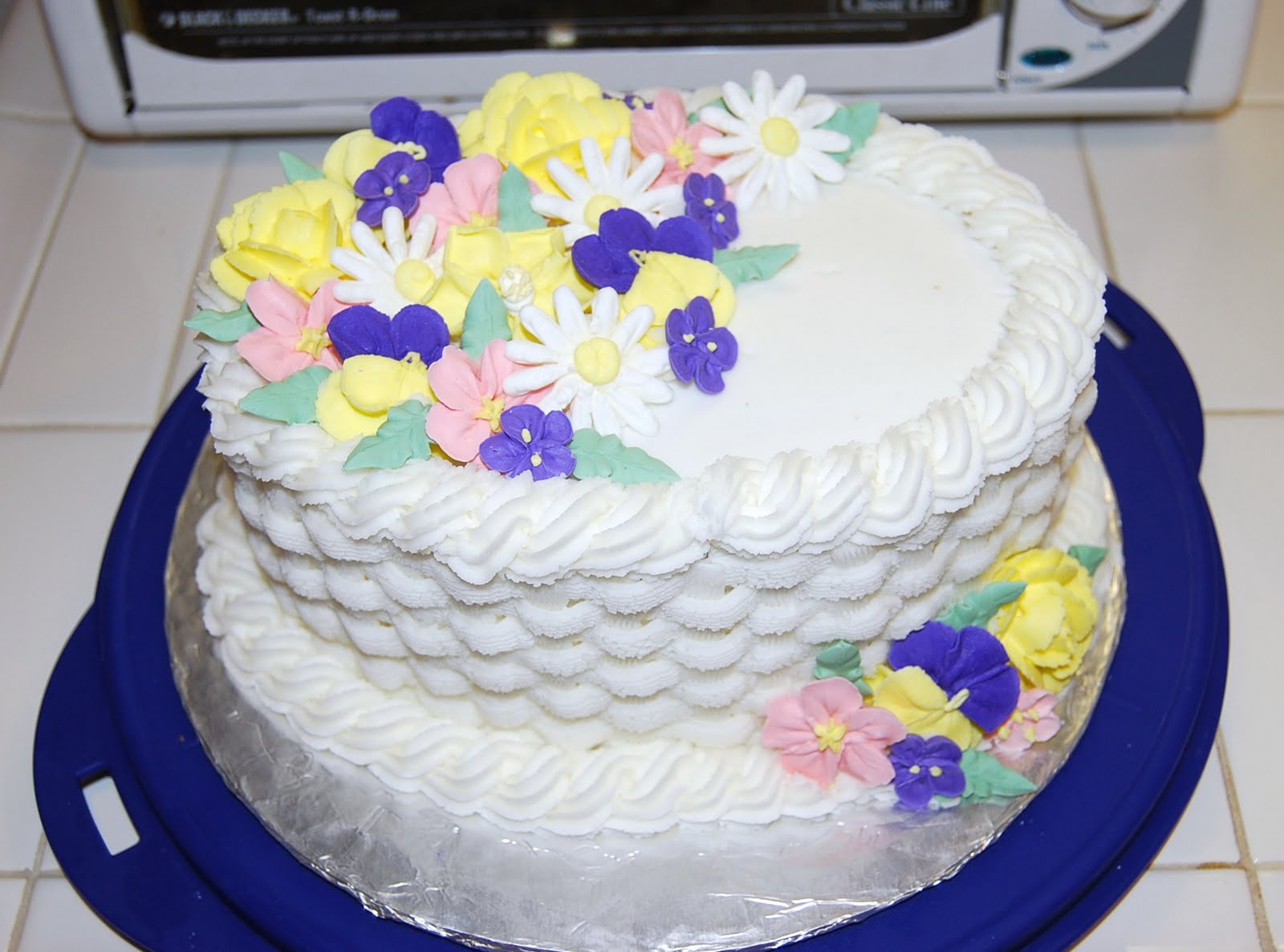 Creative Cakes By Rochelle Basket Weave Cake With Royal Icing Flowers