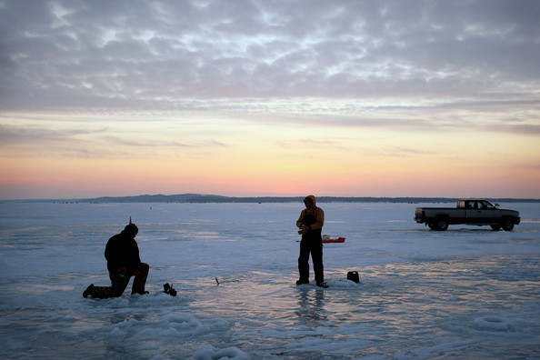 [Minnesota+Lake+Boasts+World+Biggest+Ice+Fishing+MD6VwnqpSUYl.jpg]