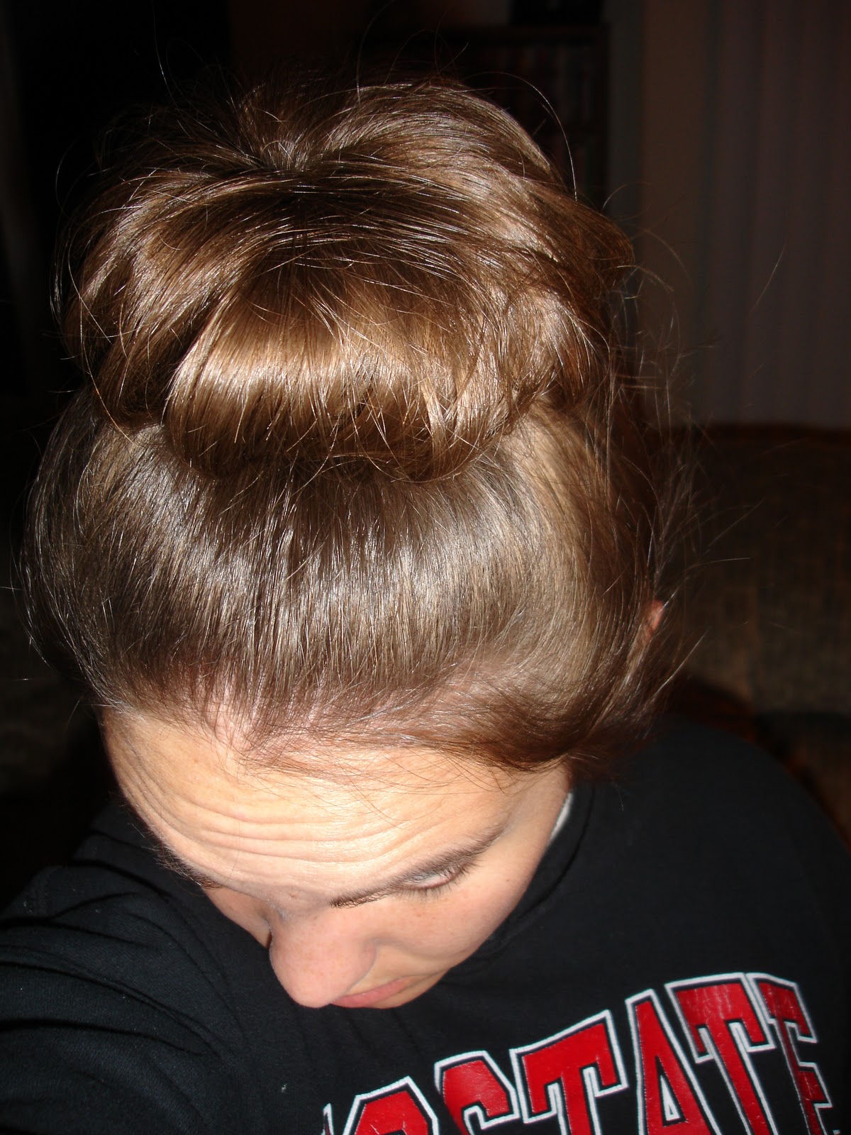 Grin and "Barrett" How to curl your hair with a sock! Puhleeze