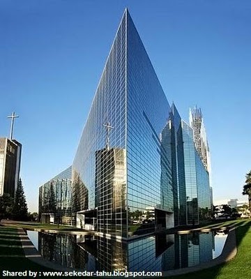Bangunan kaca terbesar di dunia,Crystal Cathedral | Aneh Unik Bin Ajaib