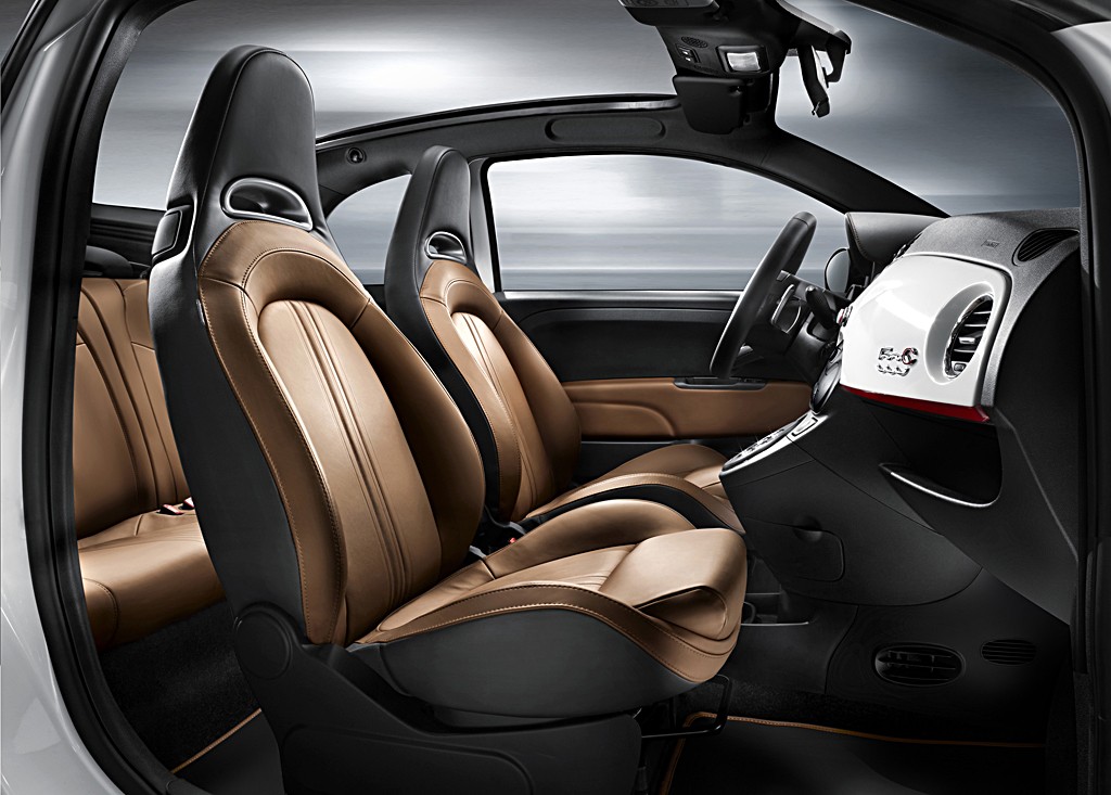 Fiat 500 USA Inside the Fiat Abarth 500C...