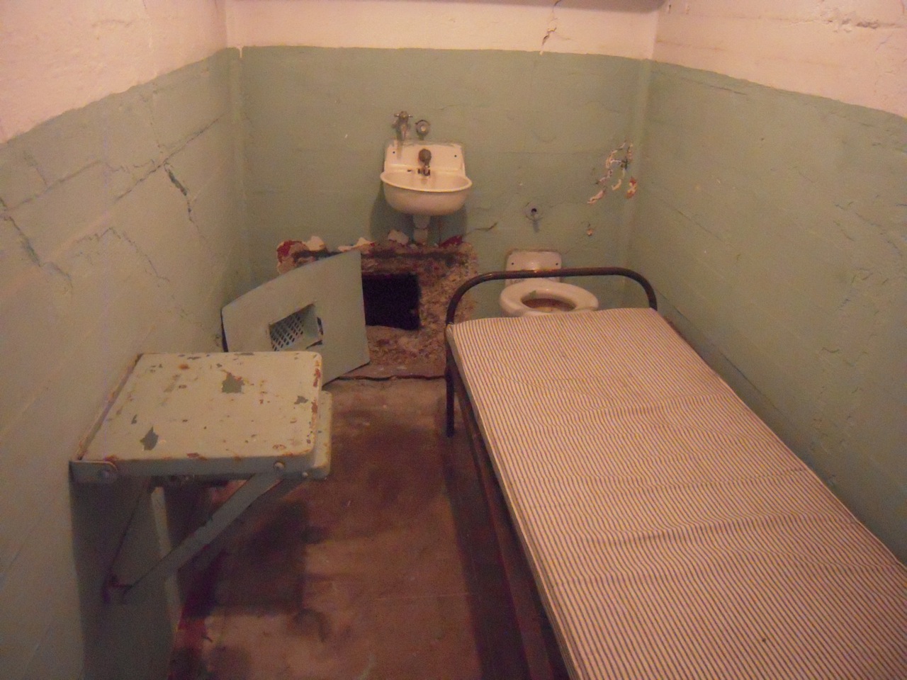 Alcatraz Escape Pictures