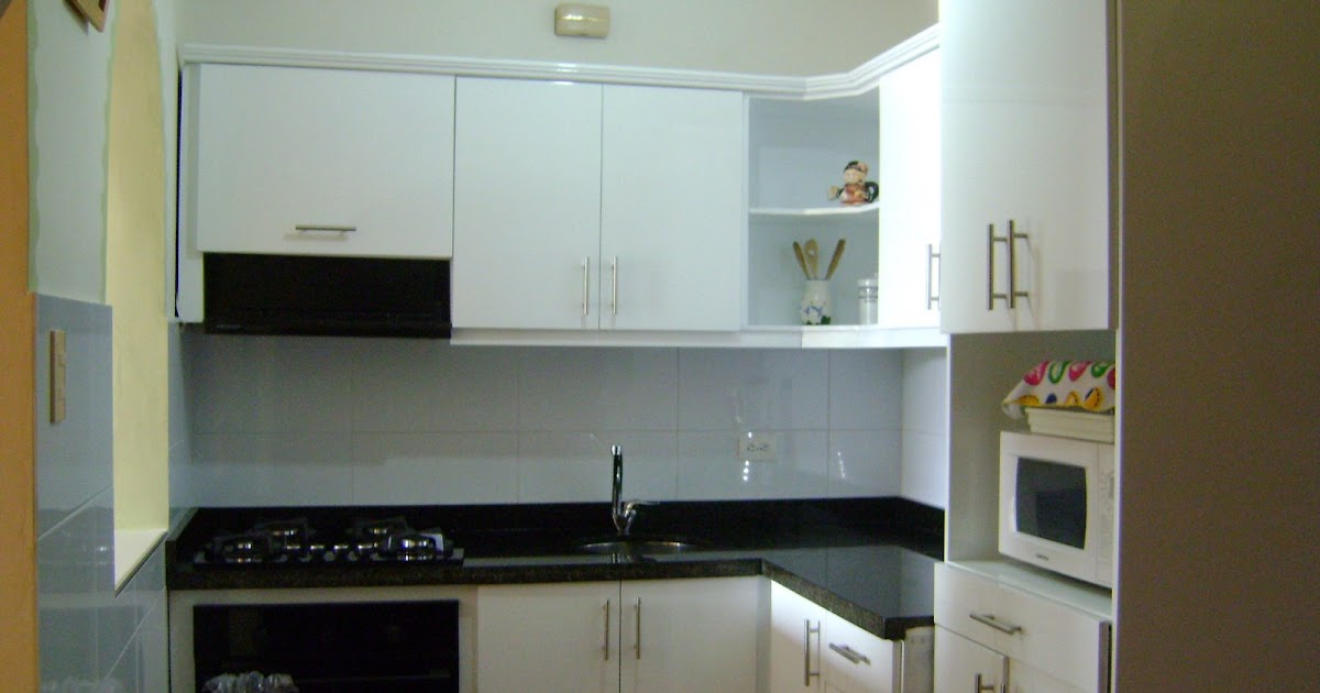 TALLER VERTICAL: Cocina Integral con pintura en Poliuretano Blanca