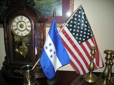 Honduran and USA flags