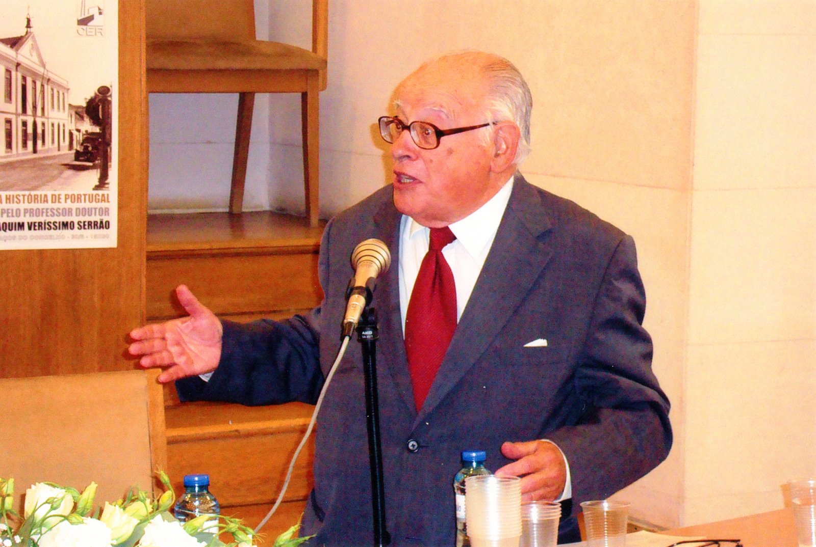 [Prof.+Feliciano_05.jpg]