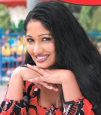 srilanka actress Piyumi Botheju