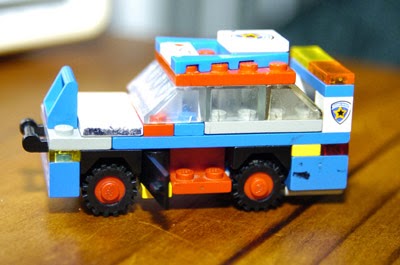 [Police+car002.JPG]