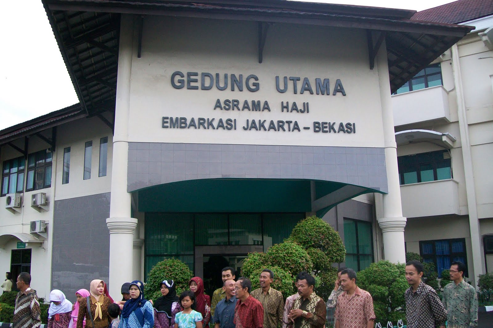 asrama haji bekasi