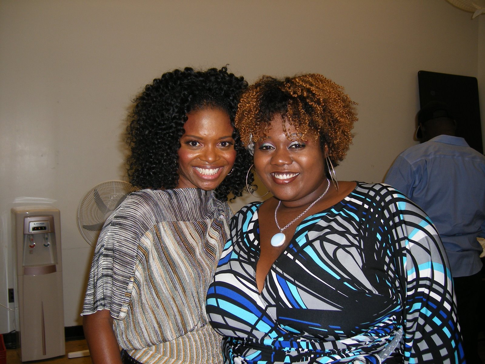 [2008_0102myvogueshootredgown0059.JPG]