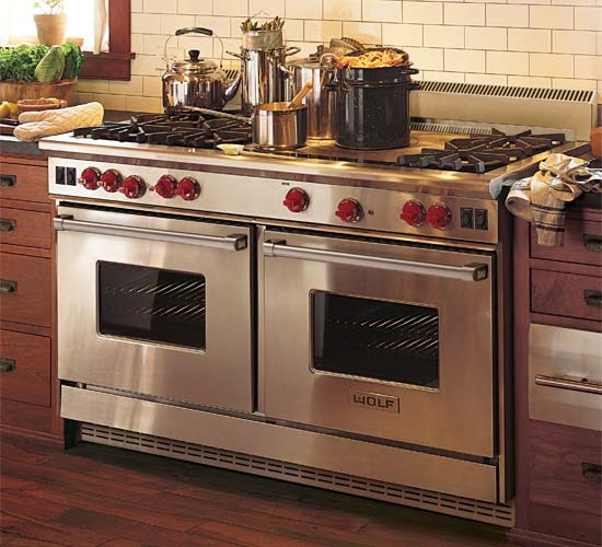 Wolf Gas Ranges Now Available with a French Top Drimmers Discount