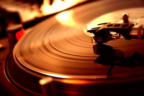 [Turntable_01.jpg]