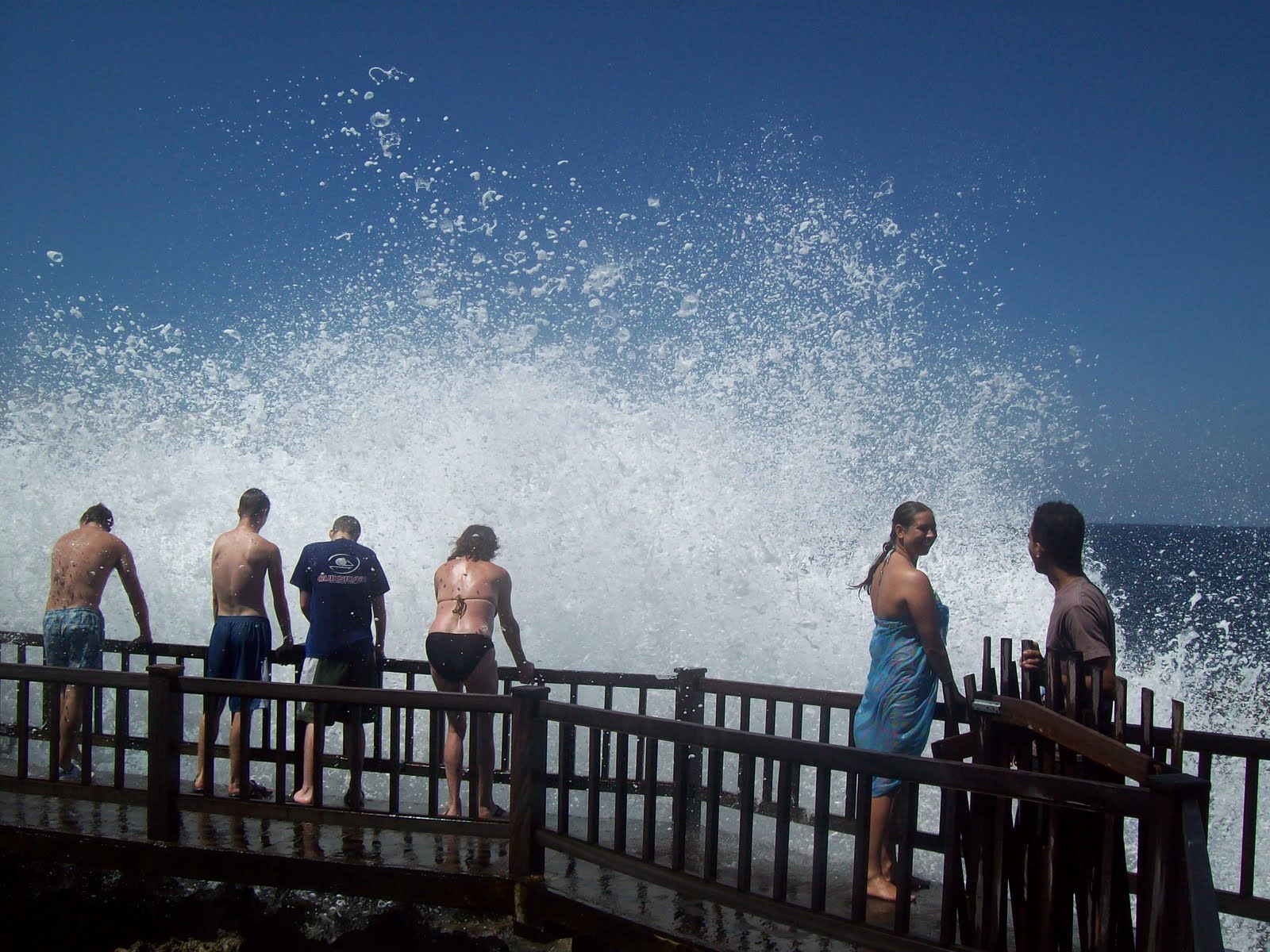 polce ndun: water blow bali nusa dua