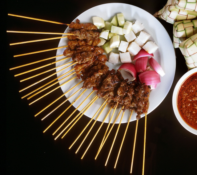 bukan dim sum: Cara Membuat Sate Balur Kelapa