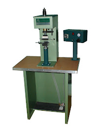 Máquina para perforar látigo
