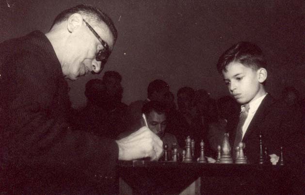 Mequinho x Polugaevsky, no torneio de - Xadrez na História
