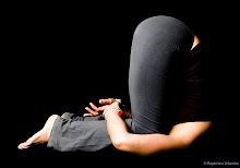 Karnapidasana