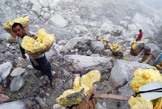 [ijen+02.JPG]