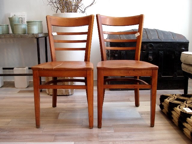 Acquire News: Mid-Century Thonet Chairs