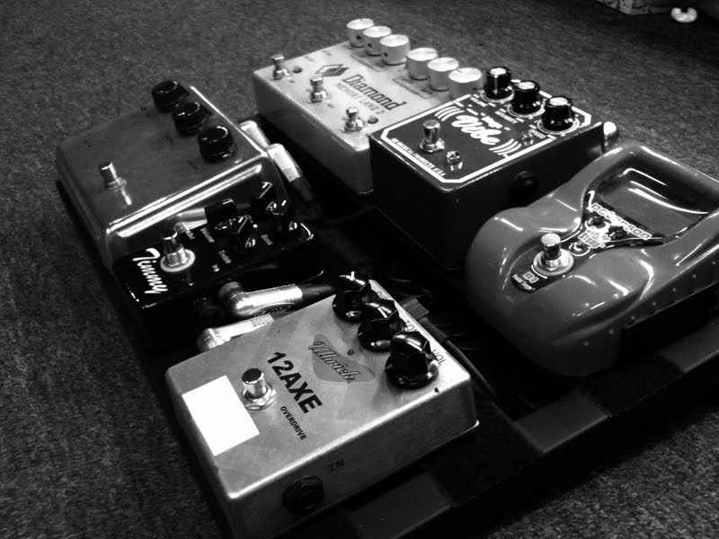 Deluxe Guitars Custom Pedalboard Build