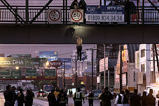 Aparece "La Pelirroja" colgada de un puente. MONTERREY (México) Kodak+1