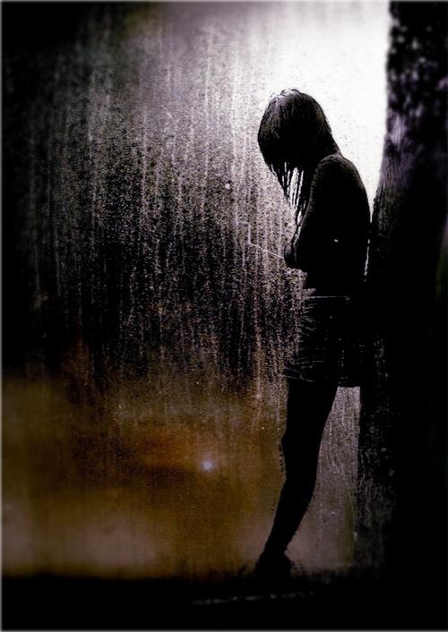 [girl-and-rain-dark-1.jpg]