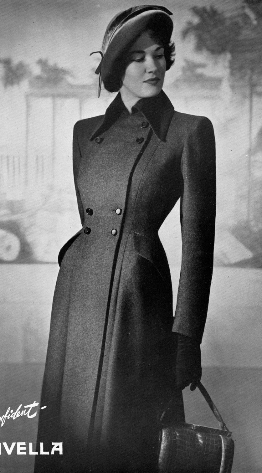 História da Moda.: 1940: Militarismo, New Look e Carmen Miranda