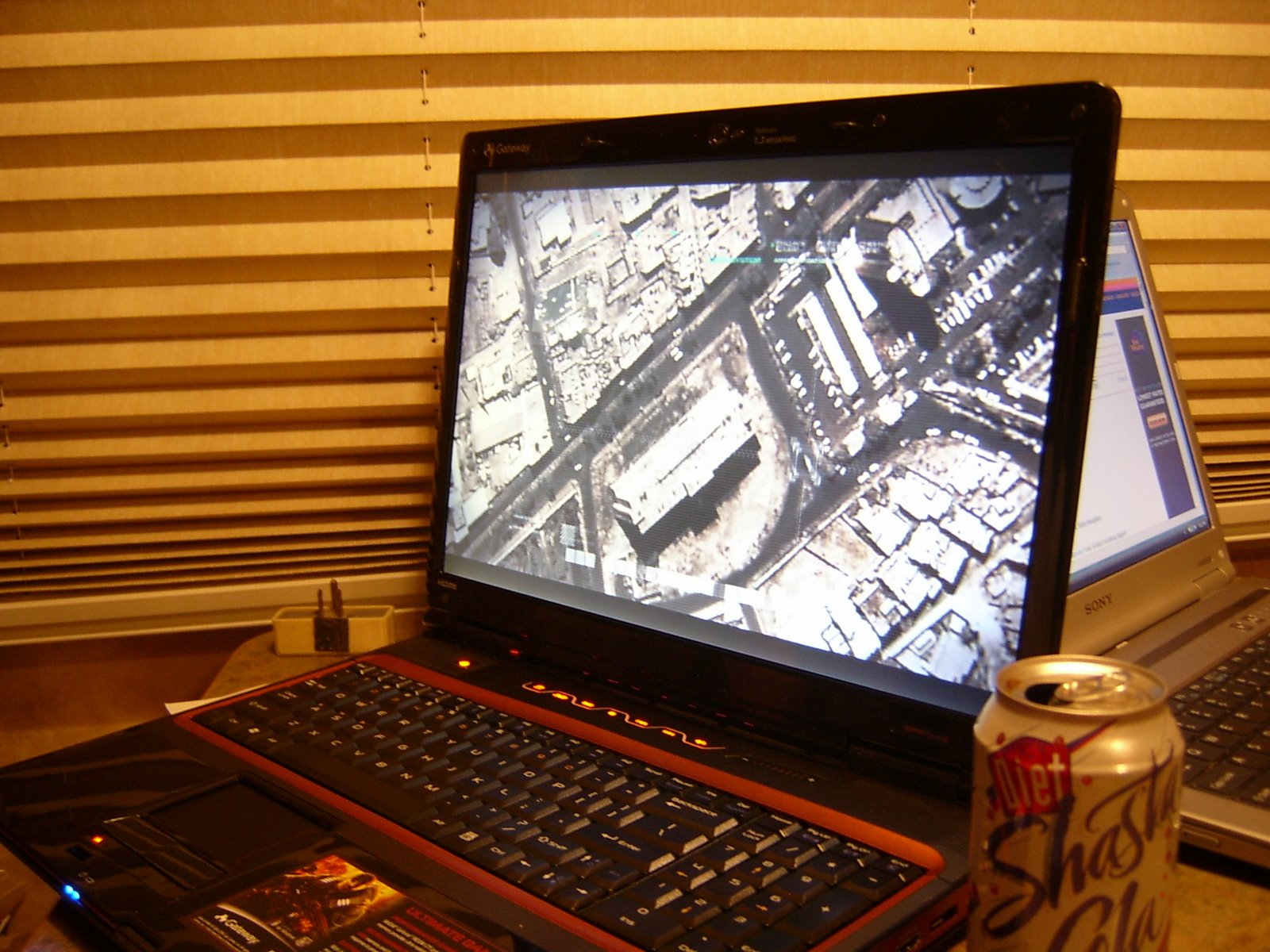 [new+computer.JPG]
