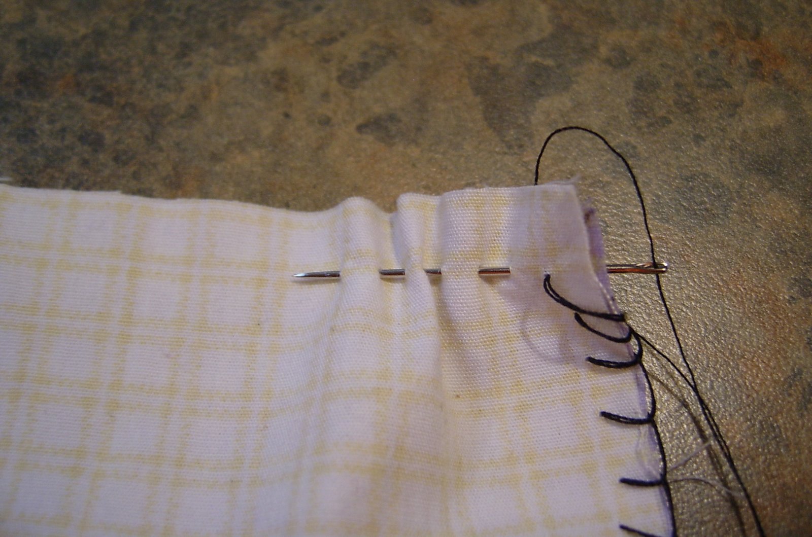 [sewing+10+running+stitch+beginning.JPG]