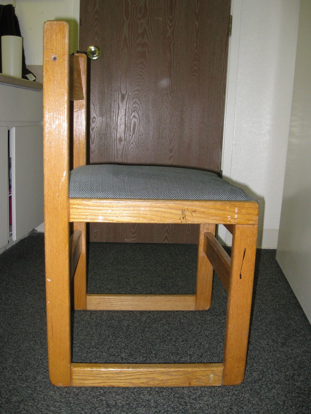 Creative By Design 5 Areas Of Ergonomics Dorm Room Desk Chair Creative By Design