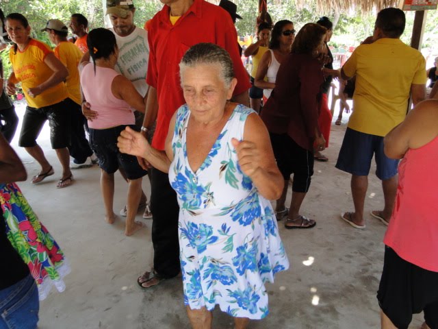 CRAS DE SÃO BERNARDO REALIZA DIA DE LAZER COM IDOSOS