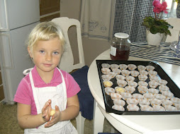 Stina bakar syltkakor