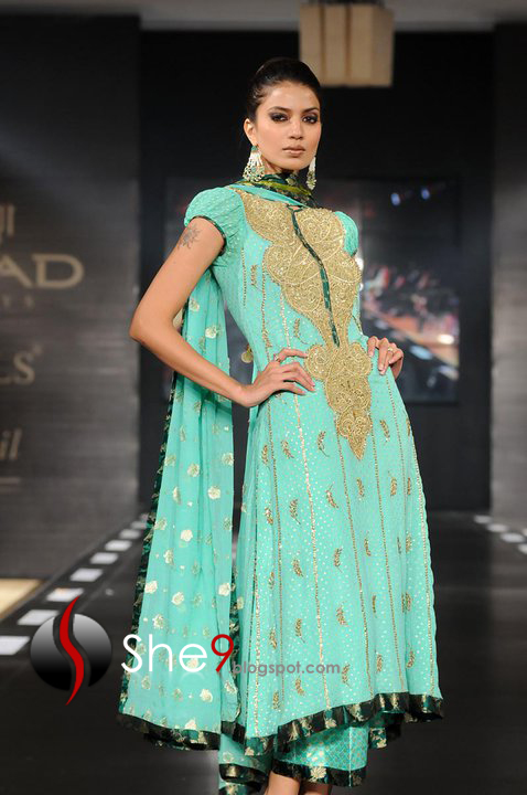 pakistani dress style