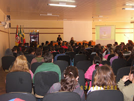 Palestra de combate ao craque para os alunos EMFE Gen. Antônio de Sampaio.
